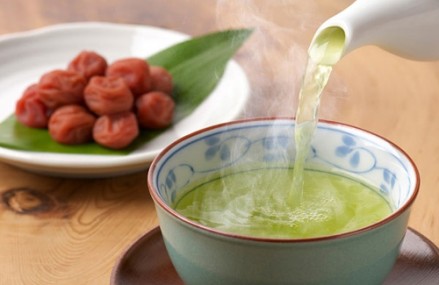 Mùa đông uống nước nóng liệu có tốt?