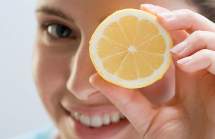 Công dụng làm đẹp không ngờ của trái chanh